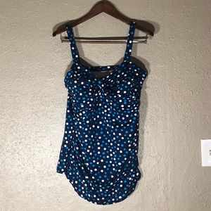 Vintage inspired polka dot swimsuit - plus 20w